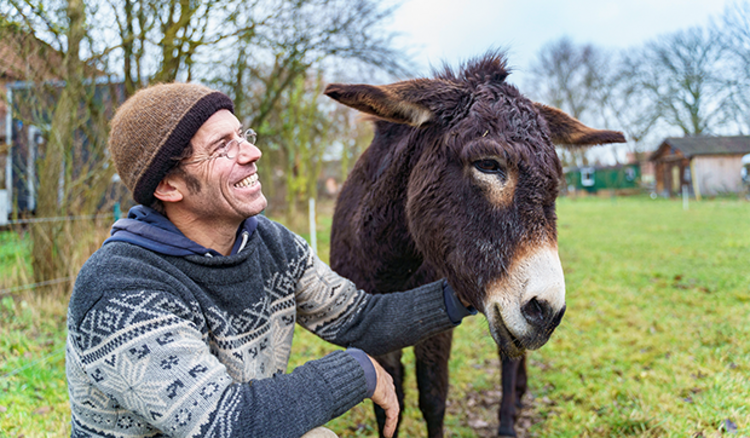 Boris Laufer mit Esel